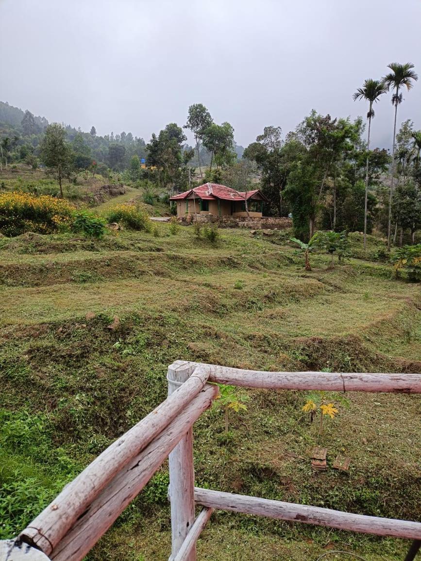 Puthurmud Hotel Kanthalloor Exterior photo